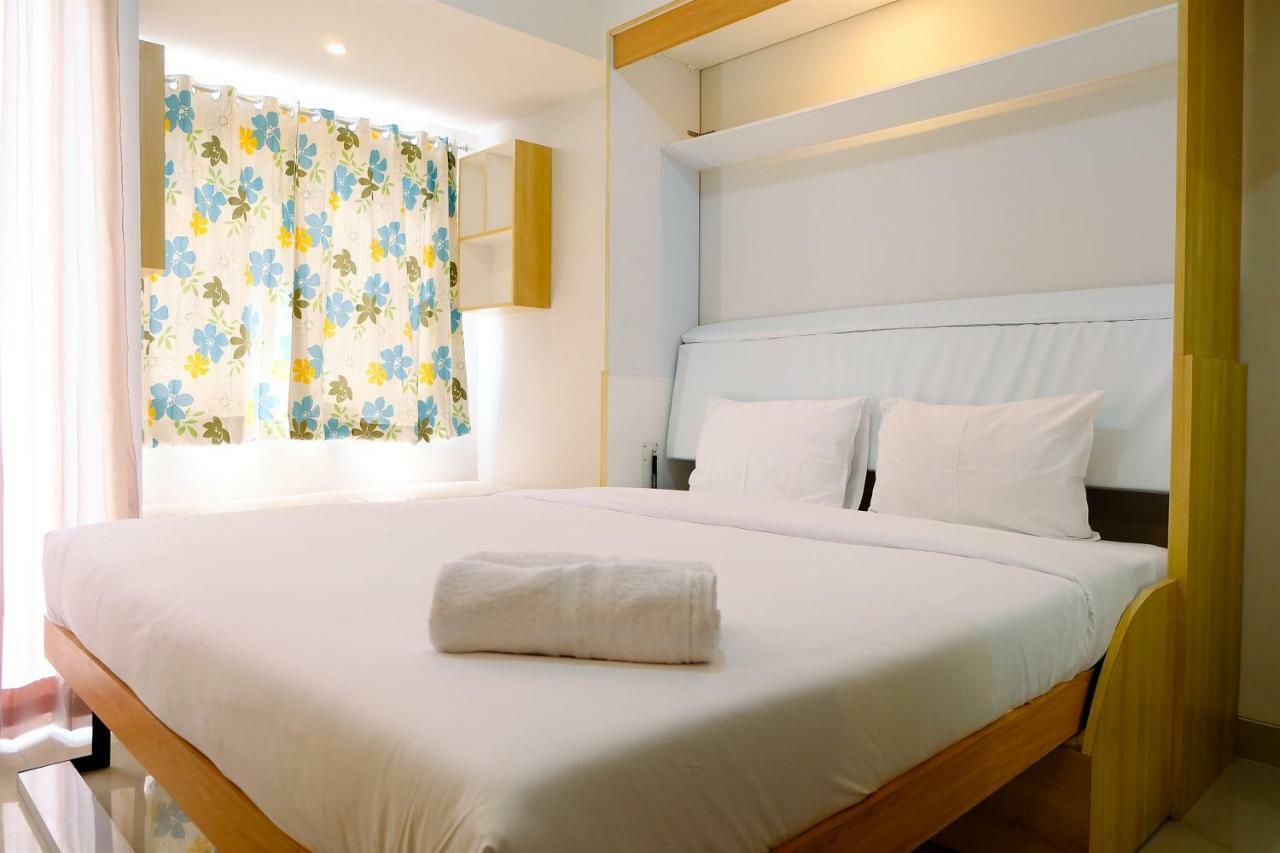 Comfortable And Clean At The Oasis By Travelio Apartemen Bekasi