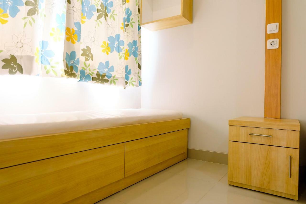 Comfortable And Clean At The Oasis By Travelio Apartemen